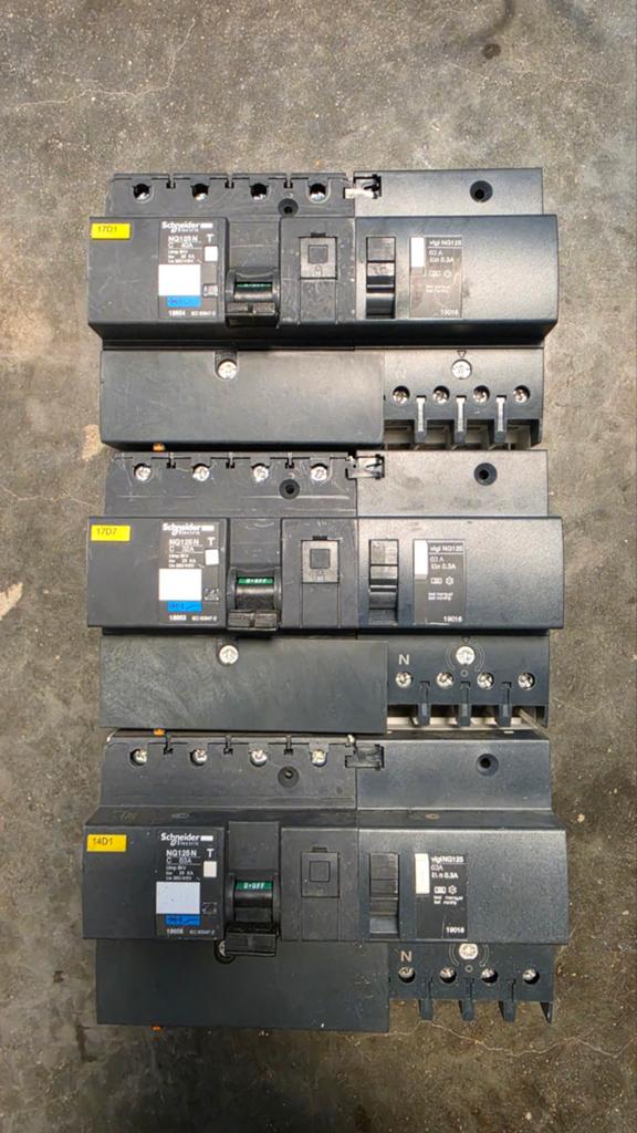 Schneider ng125N en vigi NG125, Ophalen