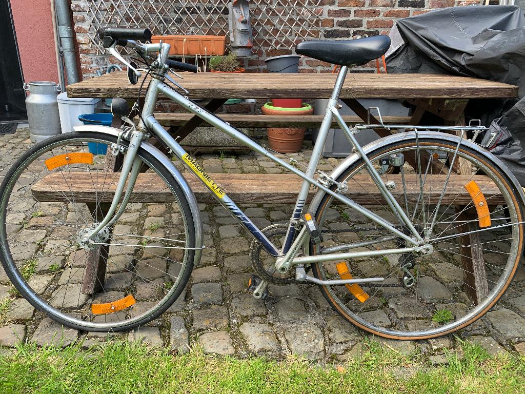 Vélo femme Motobécane à entretenir, 59 cm ou plus, Enlèvement, Frein sur jante, Années 60 ou plus récent