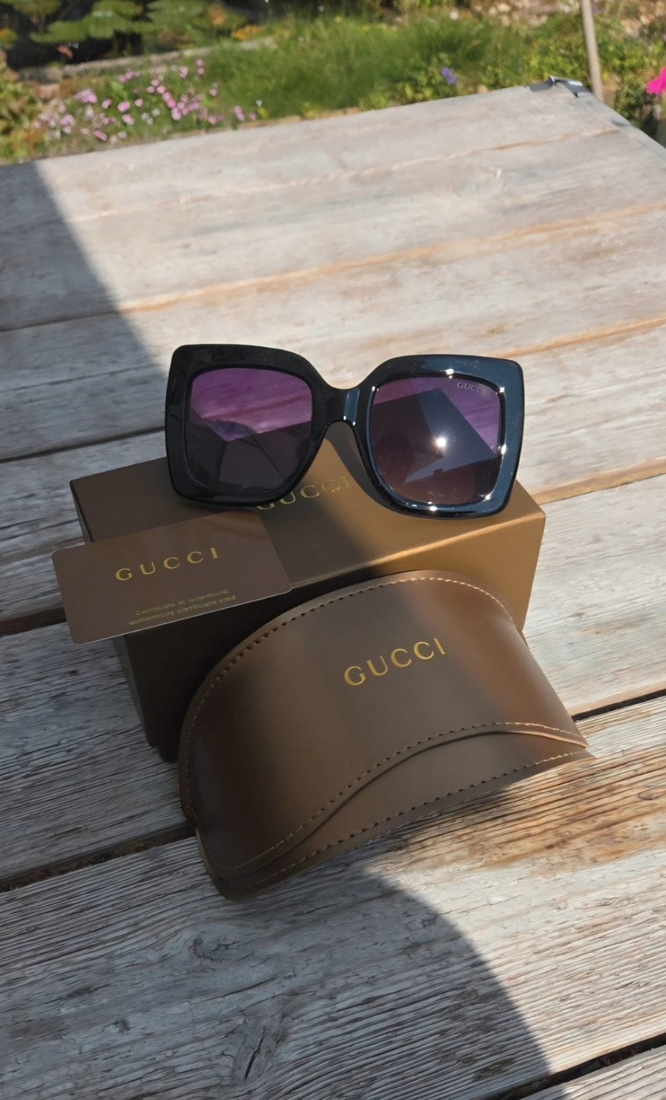 Zonnebril gucci, Ophalen of Verzenden, Zo goed als nieuw, Zonnebril