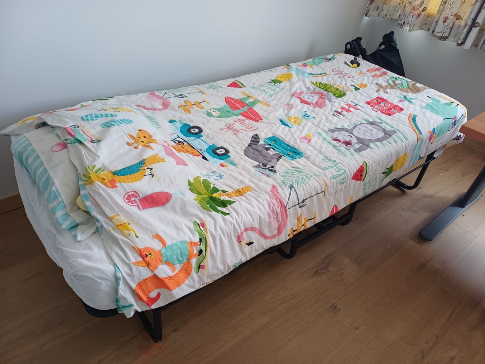 logeerbed (inklapbaar), Ophalen