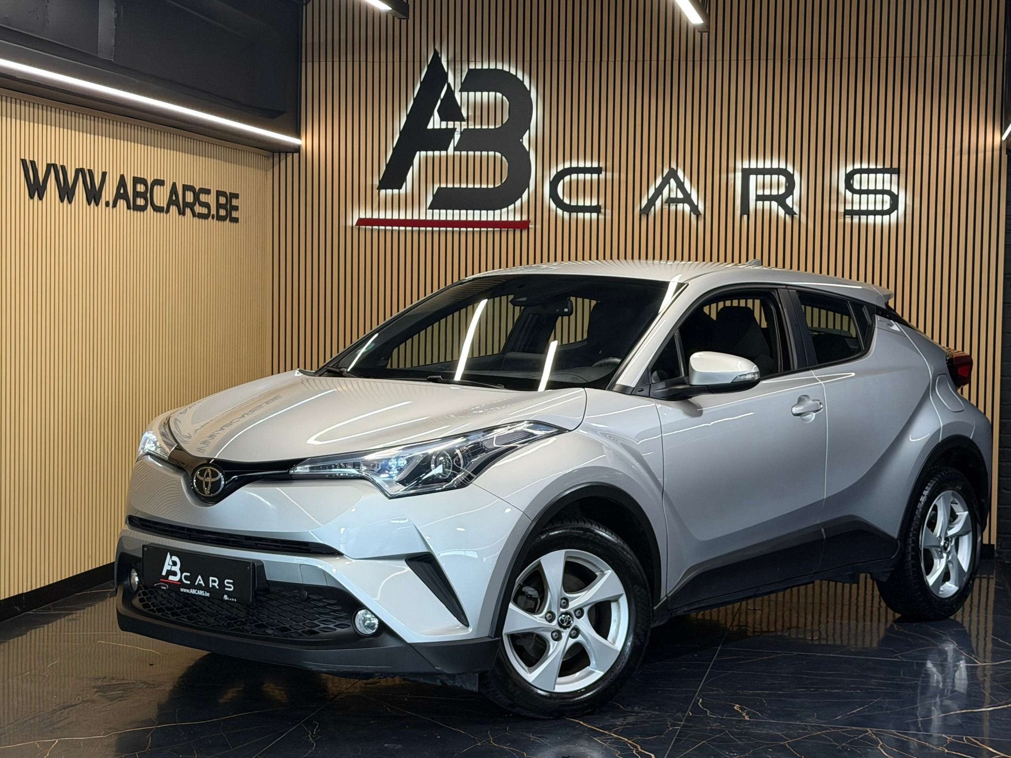 Toyota C-HR 1.2 TURBO * GARANTIE 12 MOIS * (bj 2017), Auto's, Toyota, Stof, Gebruikt, 4 cilinders, 116 pk