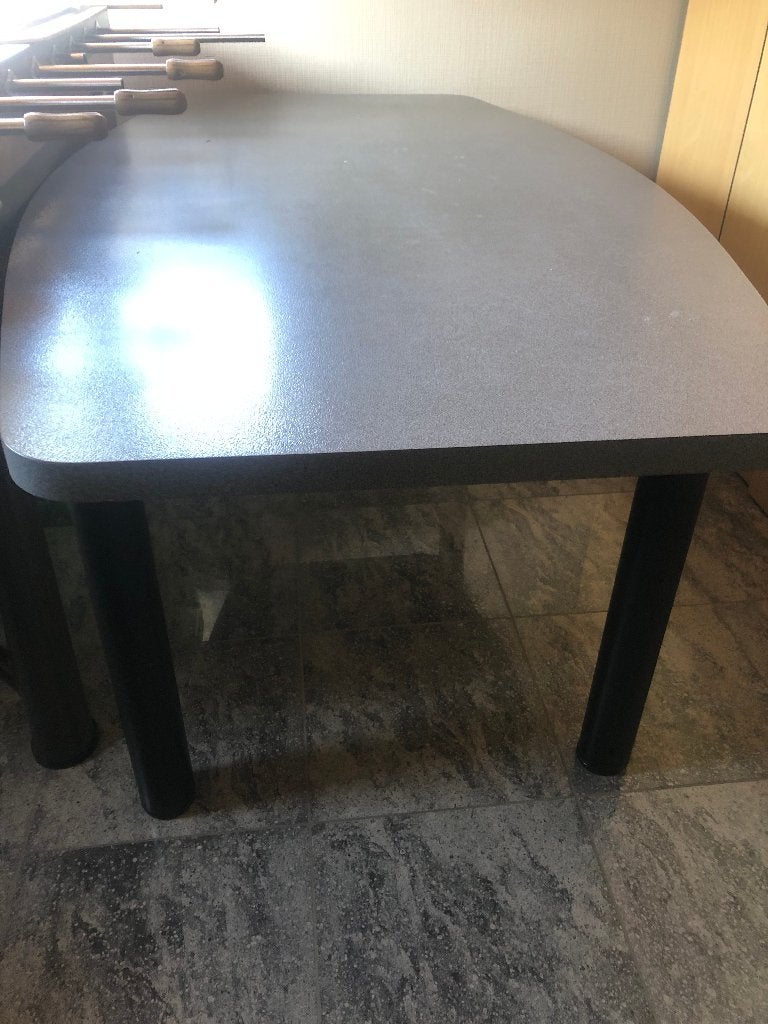 Tafel en 6 stoelen, Ophalen, Kunststof, Gebruikt, 50 tot 100 cm