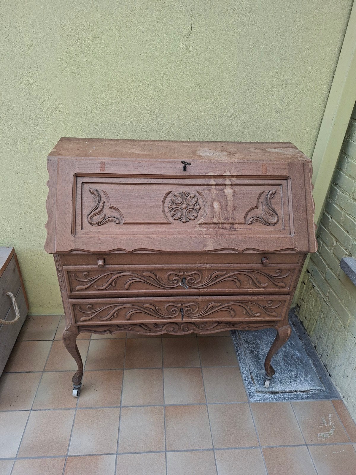 Armoire à boissons ancienne, Maison & Meubles, Armoires | Secrétaires, Enlèvement
