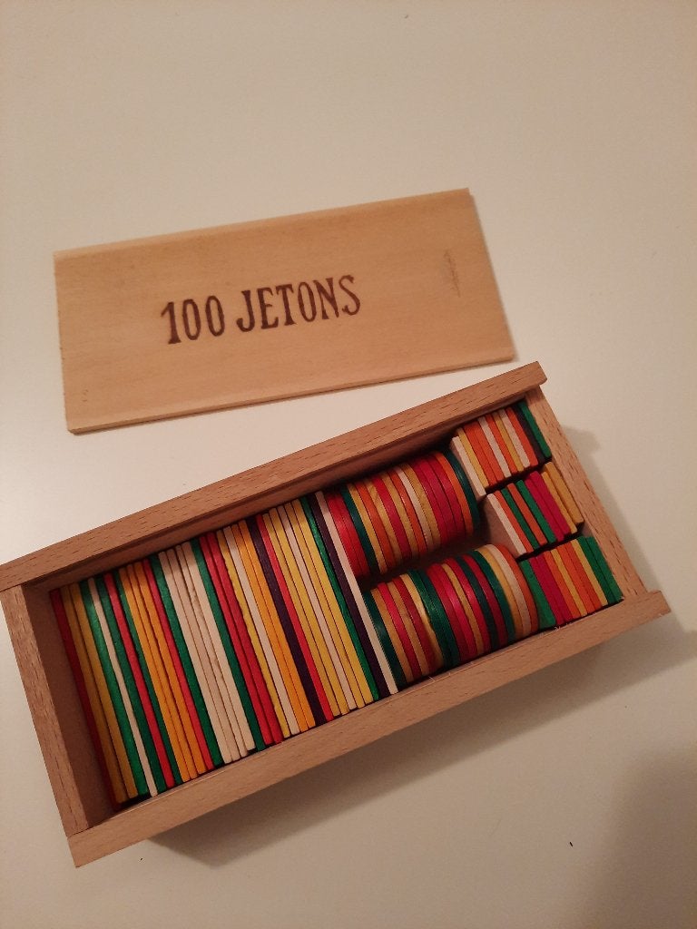Doosje met houten jetons., Ophalen, Nieuw, Onbekend