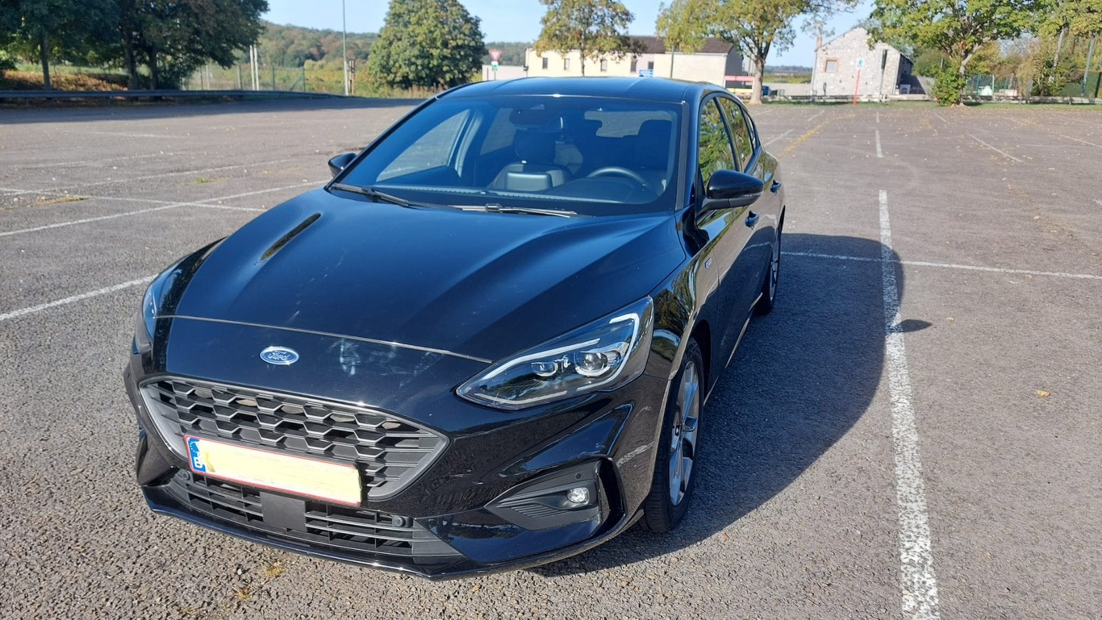Ford focus 1.0 ecoboost hybrid, Auto's, Focus, Dealer onderhouden, Zwart, Berline