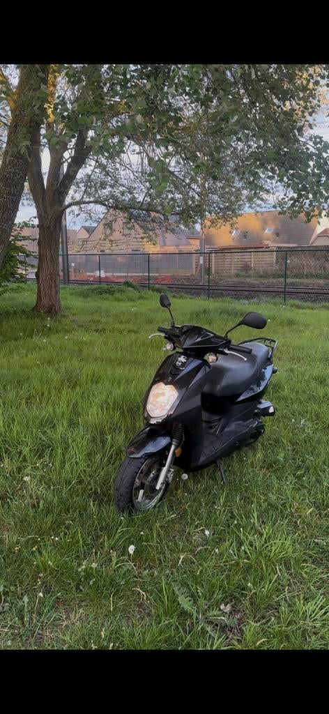 brommer b klasse-7000km, Fietsen en Brommers, Scooters | SYM, Ophalen, Zo goed als nieuw