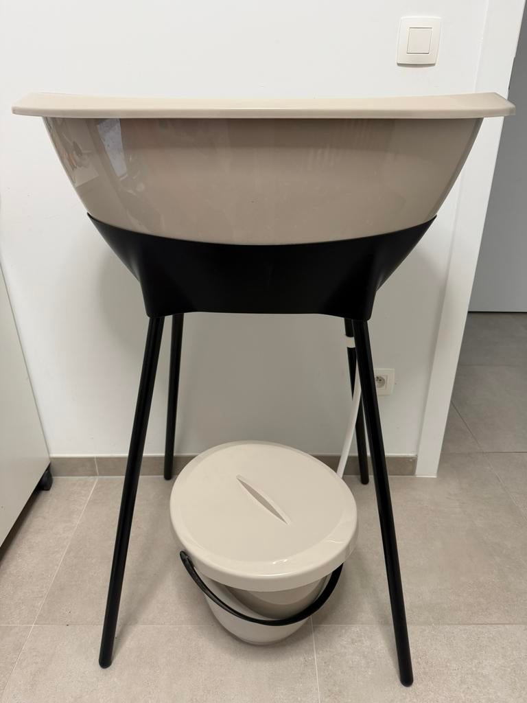 Luma babybadje met standaard en badzitje, Overige merken, Ophalen of Verzenden, Zo goed als nieuw, Badje