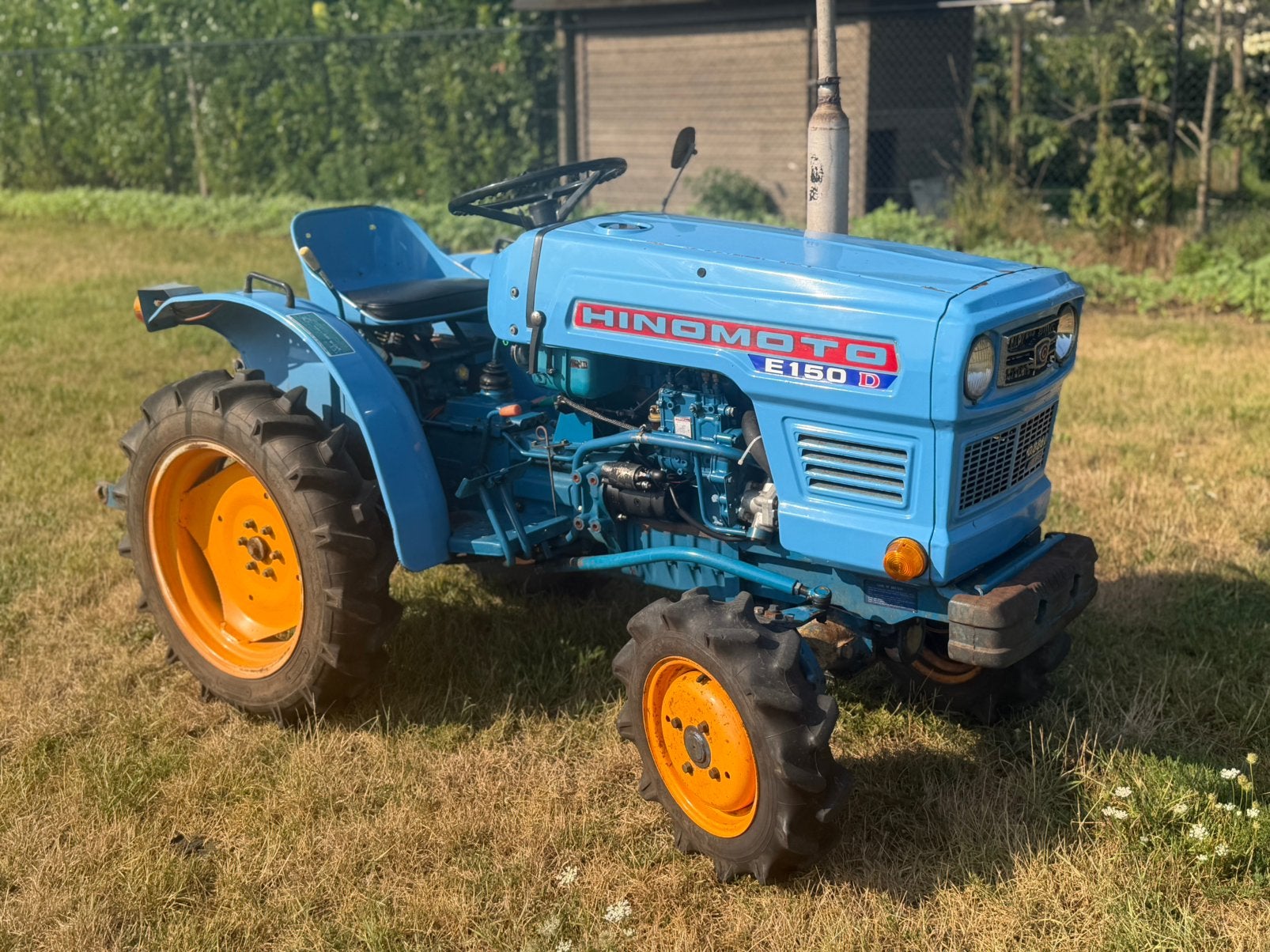 Hinomoto E150D 4x4 met papieren, Enlèvement