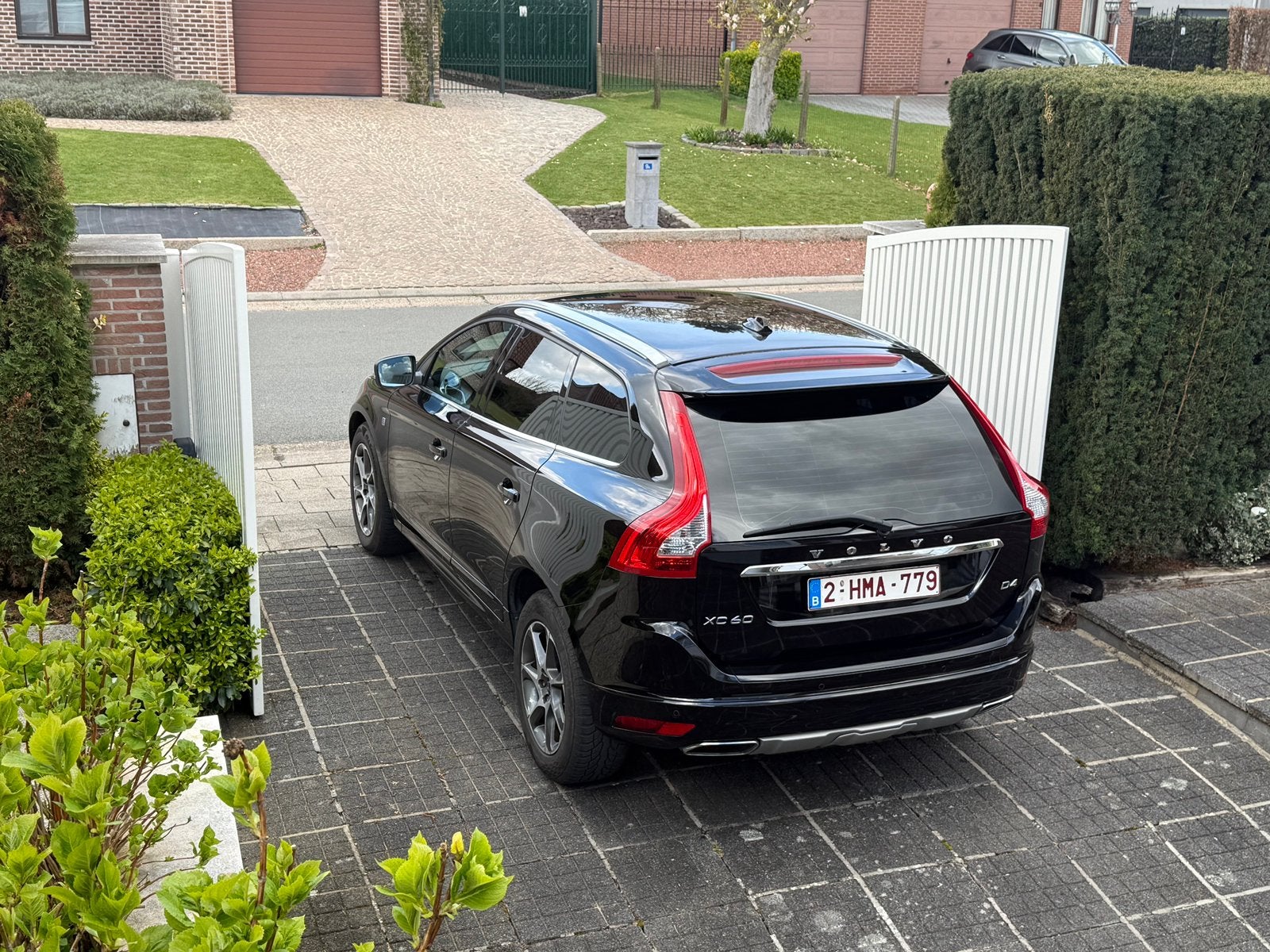 Volvo XC60 Ocean Race D4 – Automaat - 125.000km, Auto's, Zwart, Leder, 5 deurs, Particulier