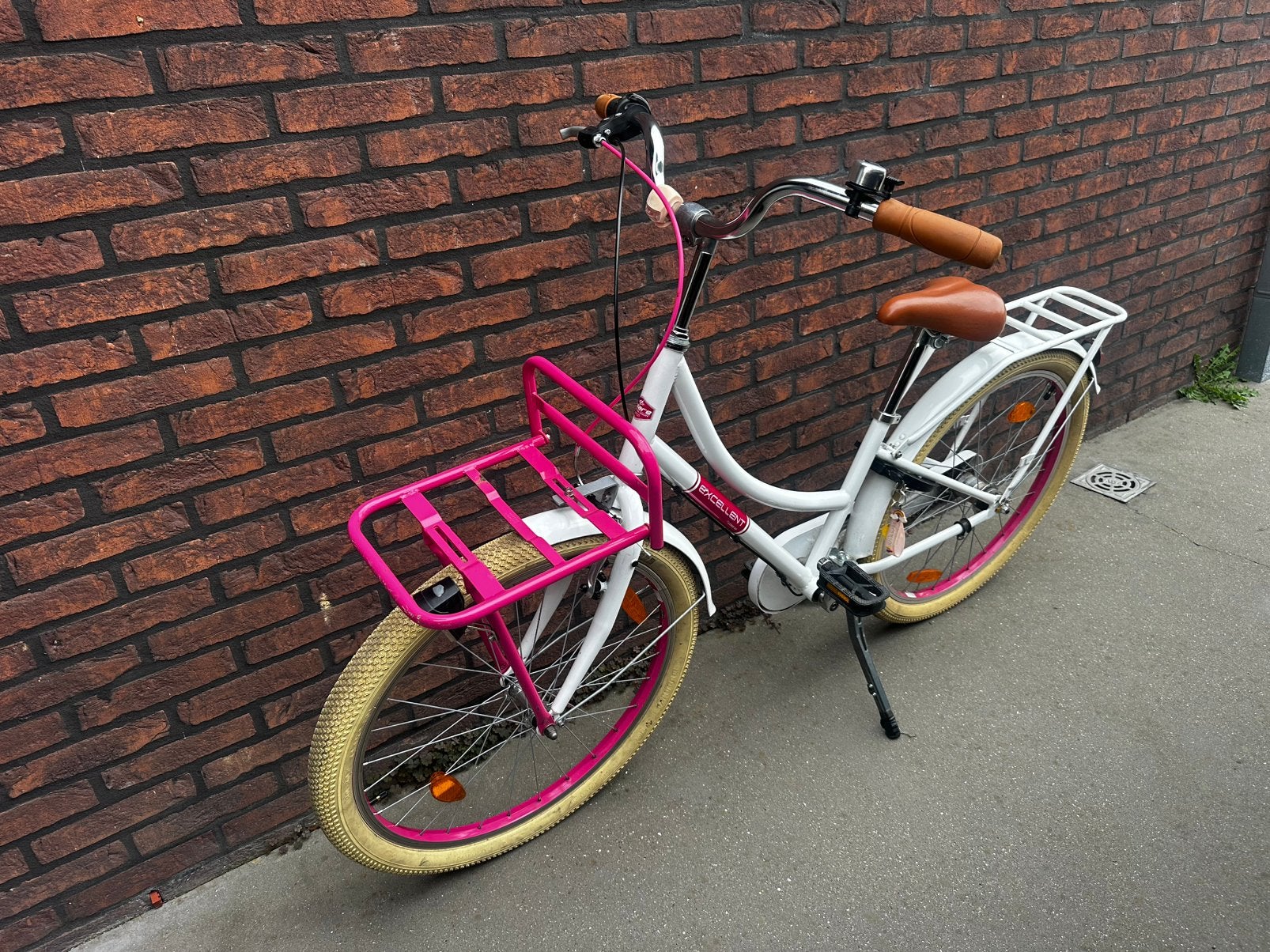 Meisjes fiets 24 inch Volare excellent, Fietsen en Brommers, Ophalen, Terugtraprem, Handrem, Gebruikt