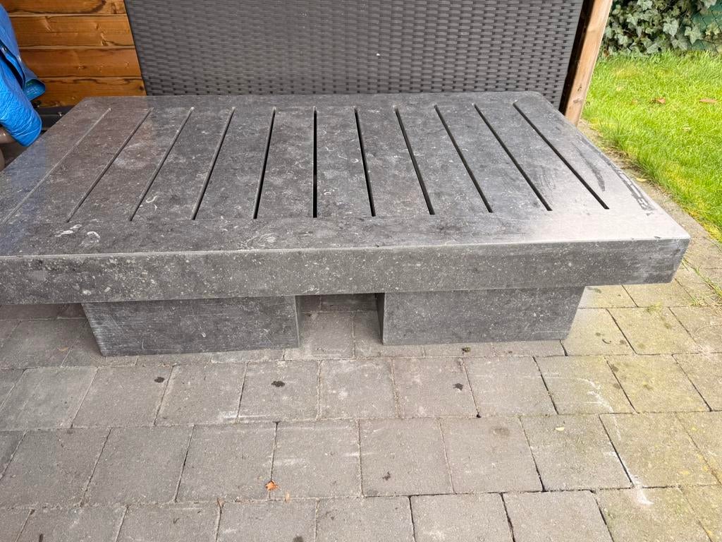Lounge bijzet tafeltje in natuursteen, Jardin & Terrasse, Stockage & Armoires de jardin, Enlèvement, Utilisé, Autres matériaux