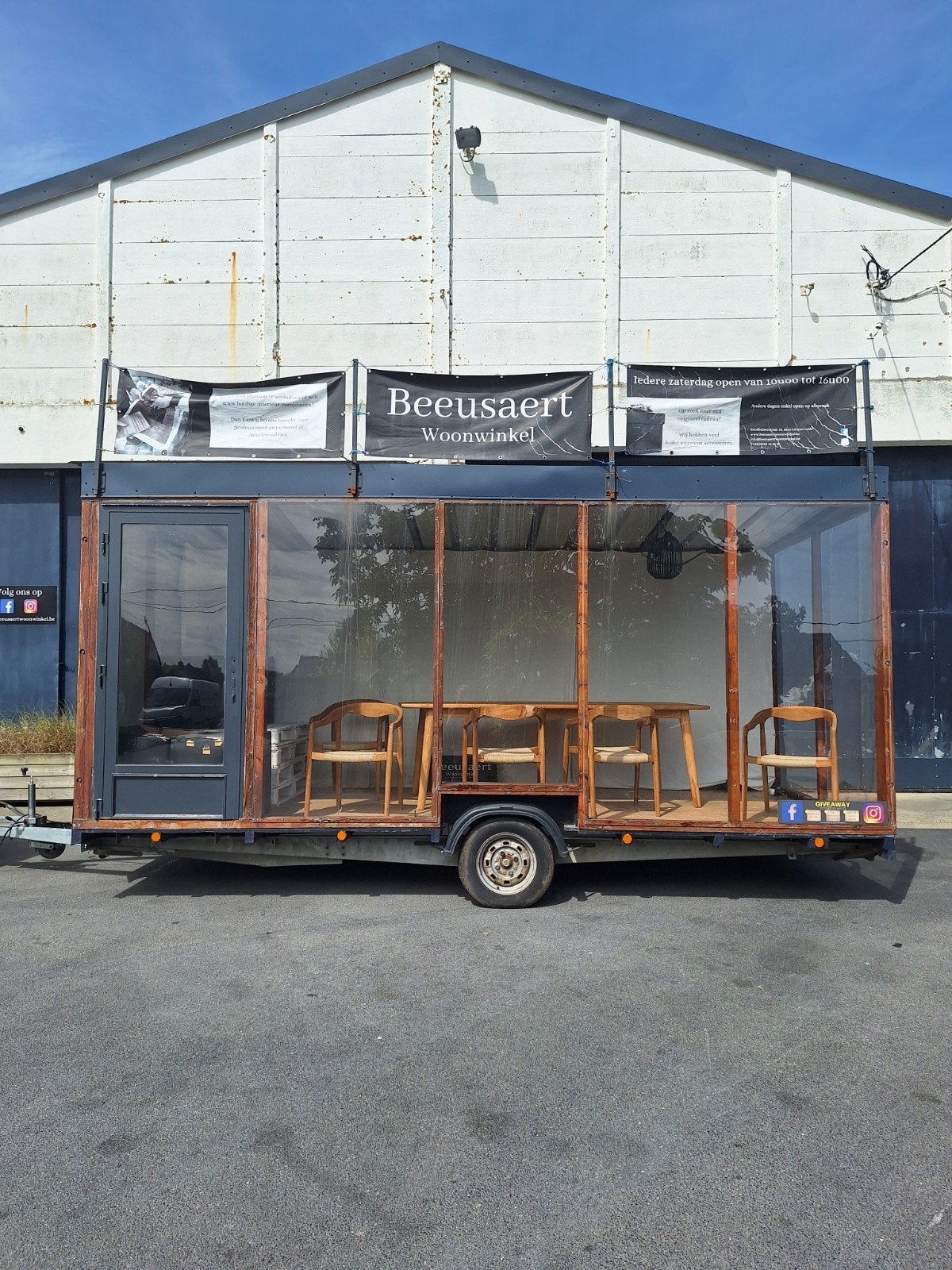 Mobiele showroom, Ophalen