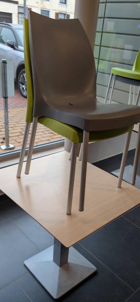 Ensemble table et chaise pour comerce nombre en description, Maison & Meubles, Chaises, Enlèvement, Comme neuf