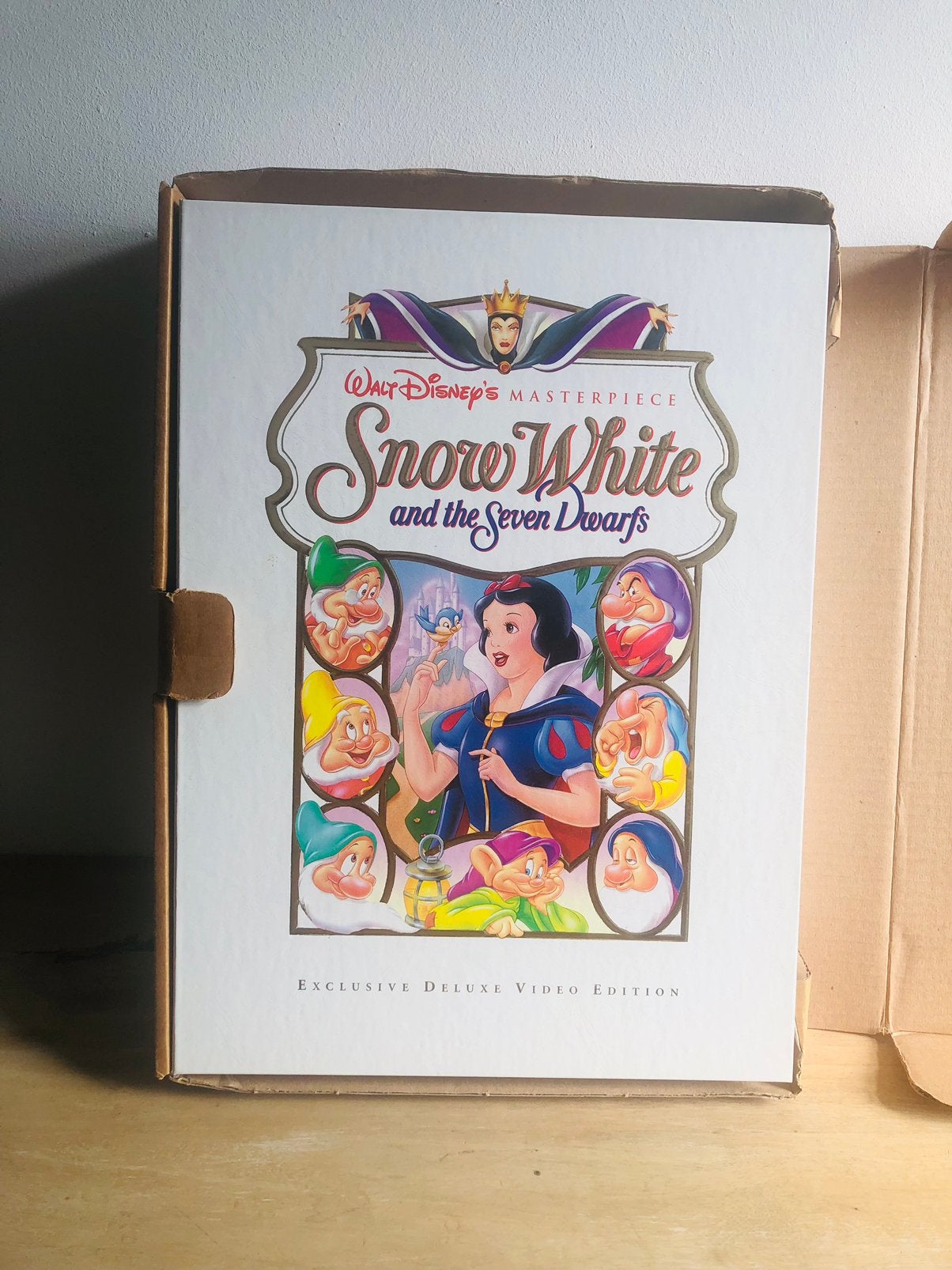Blanche Neige coffret collector exclusif, Enlèvement ou Envoi, Blanche-Neige ou Belle au Bois Dormant, Utilisé, Autres types