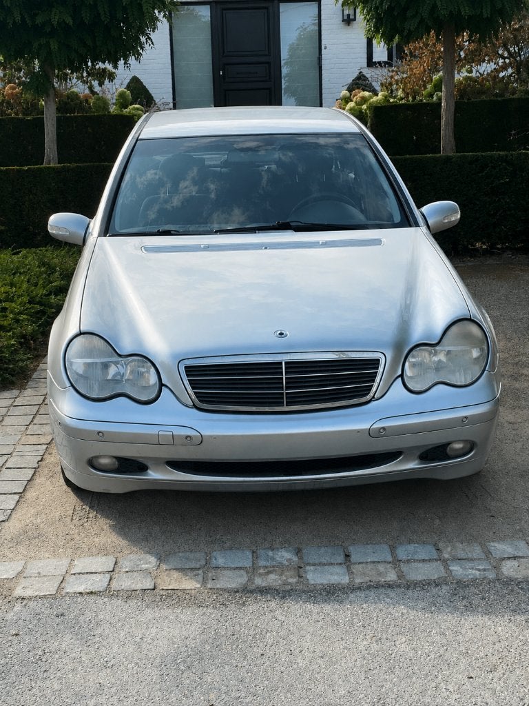 Mercedes C200 CDI 2002, Auto's, Mercedes-Benz, 4 deurs, Stof, Zwart, Particulier