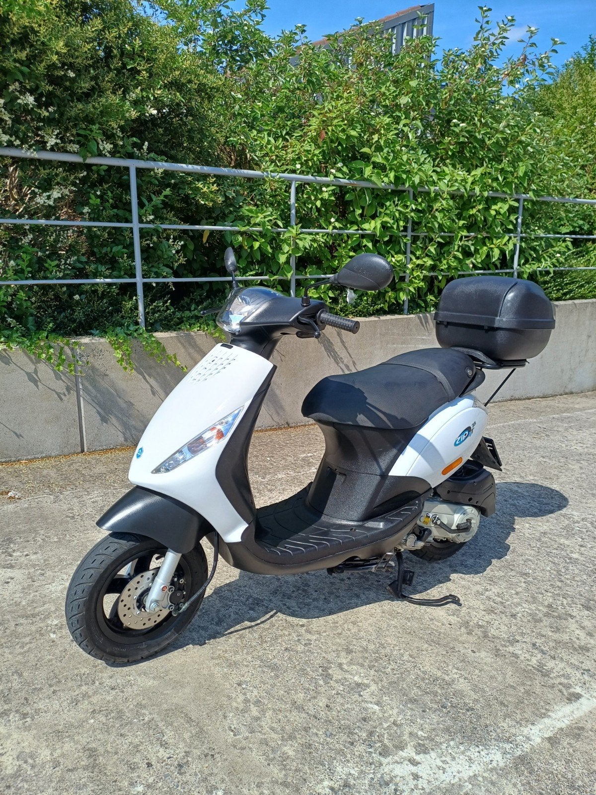 Piaggio Zip 4T2V A-klasse gratis levering, Fietsen en Brommers, Ophalen, Zip, Klasse A (25 km/u), Zo goed als nieuw