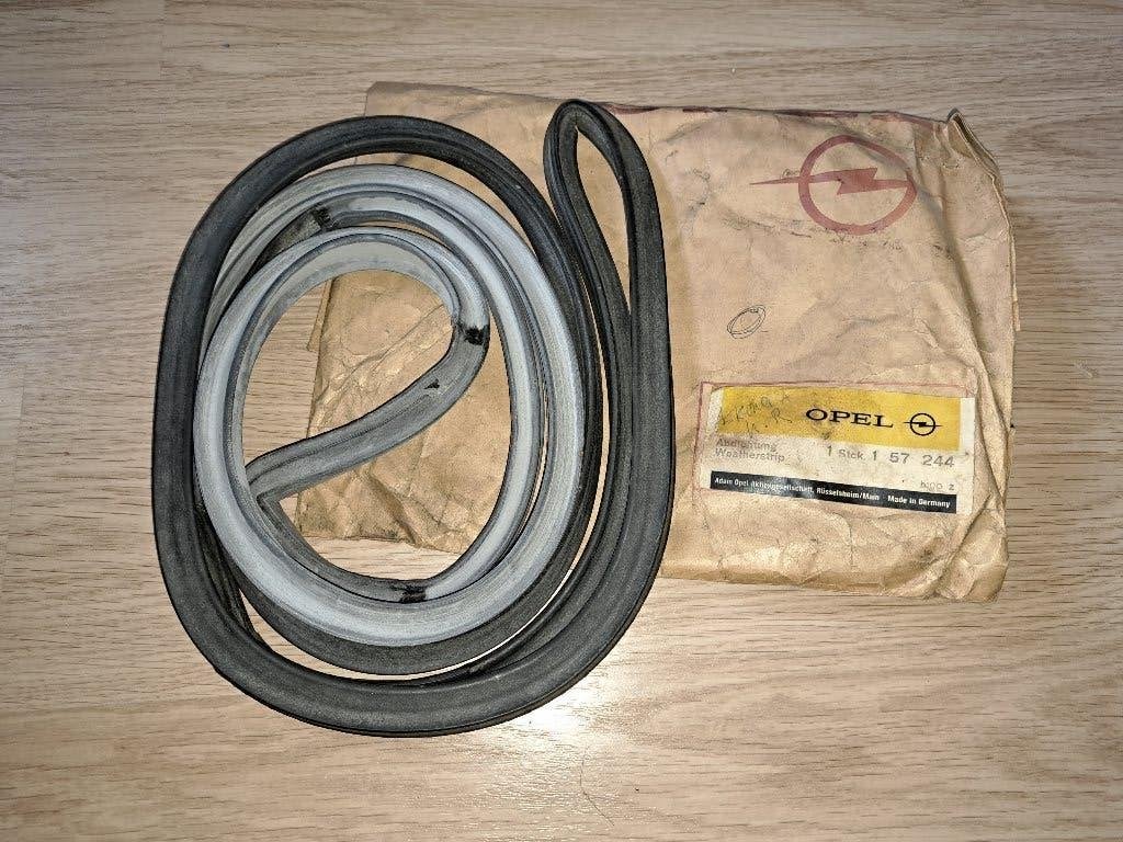 Opel Ascona A deurrubber rechts achter, Neuf, Enlèvement ou Envoi, Opel, Porte