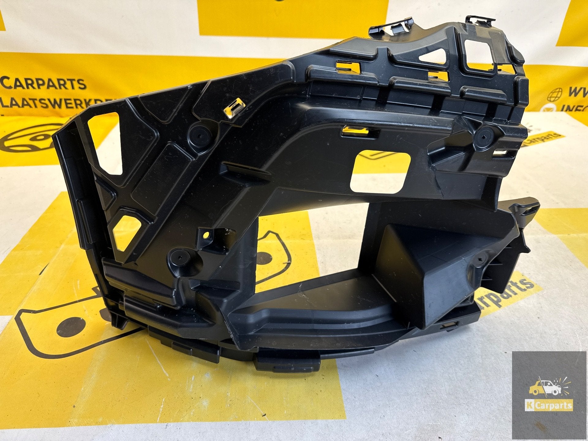 Golf 8 Bumperhouder Rechts 5H0807724M bumper Steun, Gebruikt, Volkswagen, Volkswagen AG, Vw@volkswagen.de