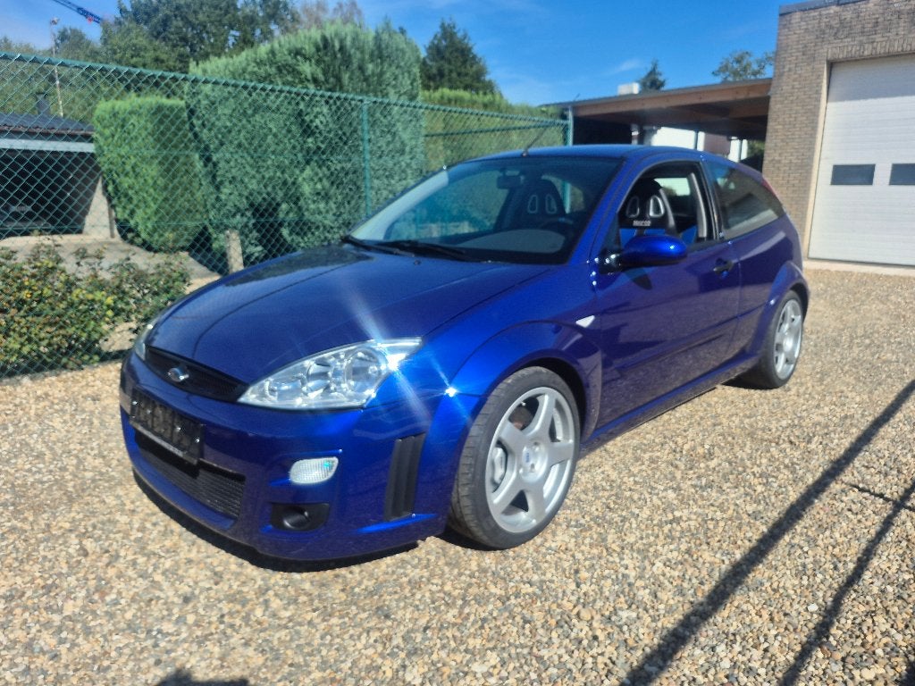 Ford focus RS, Zwart, 4 cilinders, Blauw, 158 kW