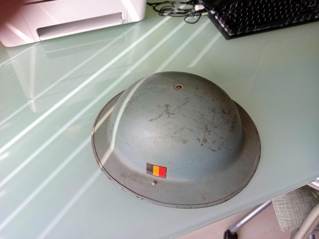 Originele Belgische Militaire Helm, Verzamelen, Ophalen of Verzenden, Landmacht, Helm of Baret