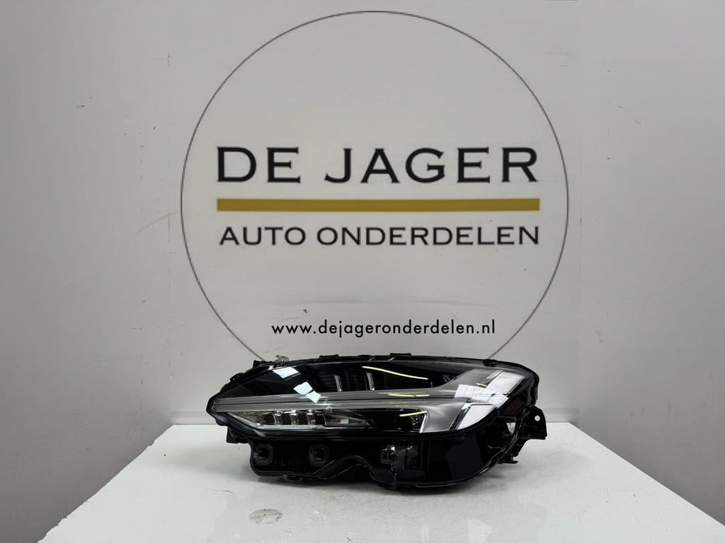 VOLVO S90 V90 VOL LED KOPLAMP LINKS 32342464, Gebruikt, Gunnar Engellaus vag 8
405 31  Gothenburg, SE, Info@volvocars.com, Volvo