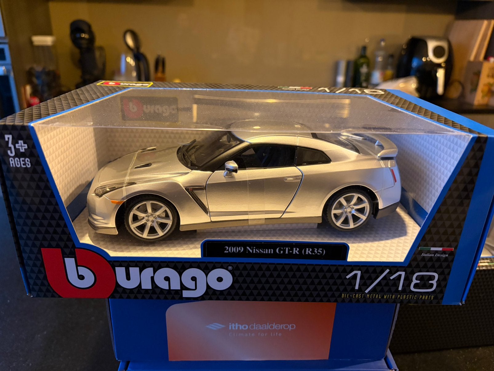 Bburago 2009 Nissan GT-R (R35) modelauto, Enlèvement ou Envoi, Neuf