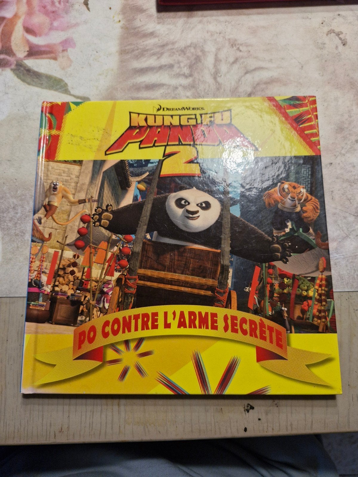 kivre kung fu panda 2 po contre larme secrete en bonne etat, Boeken, Ophalen of Verzenden, Zo goed als nieuw