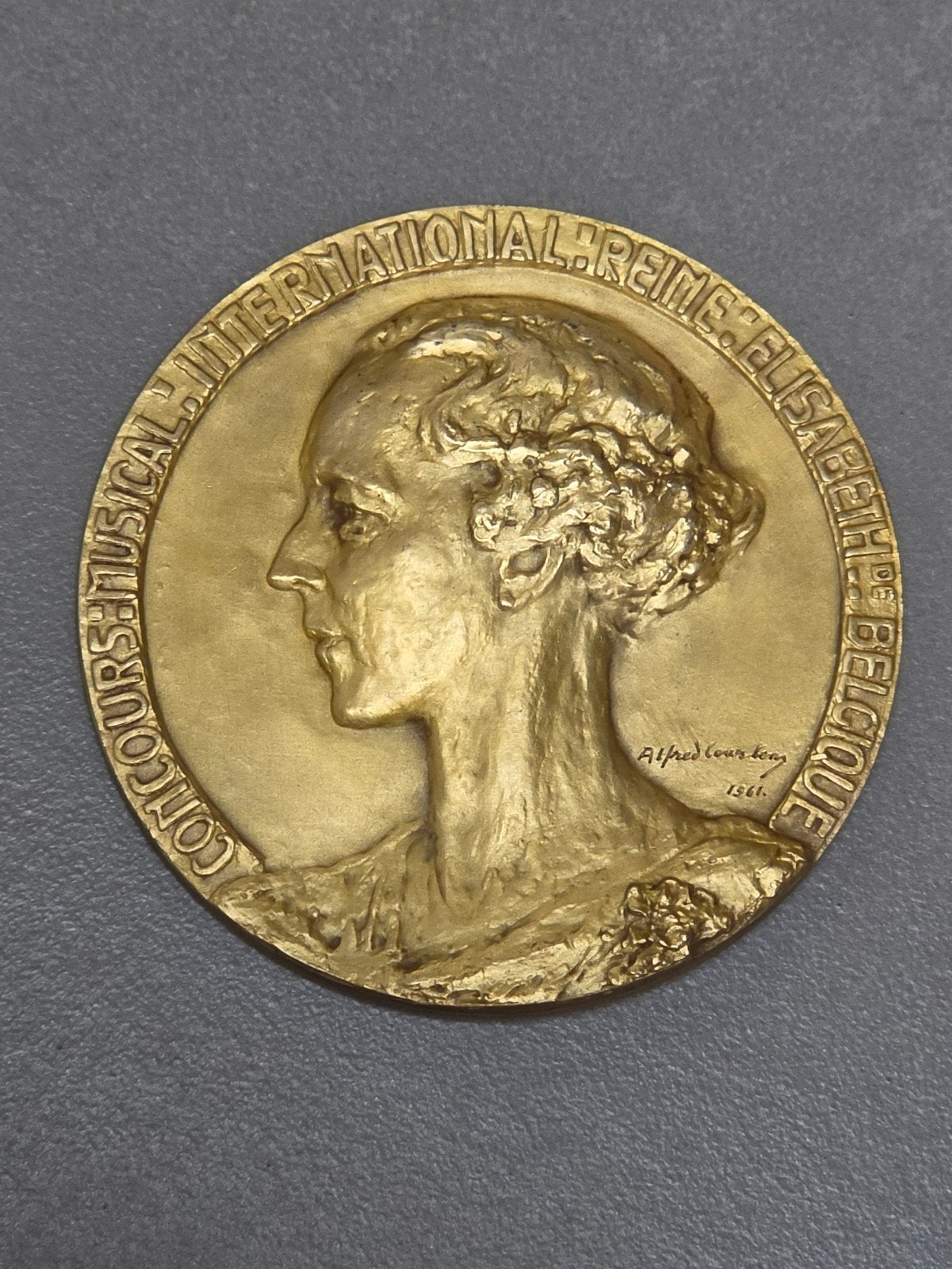 Médaille d'argent du Concours Reine Elisabeth A950 (Courtens, Enlèvement ou Envoi