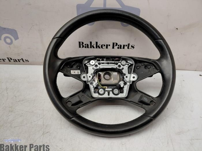 Volant d'un Mercedes E-Klasse, -, 3 mois de garantie, Utilisé, -