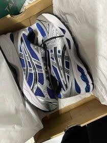 Lot de chaussures de sport - Bruxelles, Kleding | Heren, Schoenen, Blauw, Sportschoenen, Ophalen of Verzenden, Gedragen