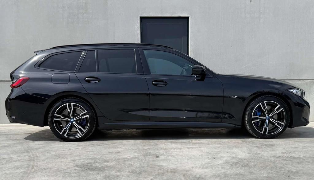 BMW 3 Serie 330 PHEV*Face lift*M-pack*Pano*Trekhaak*Head-up*, Auto's, BMW, Automaat, 1998 cc, Gebruikt, Zwart
