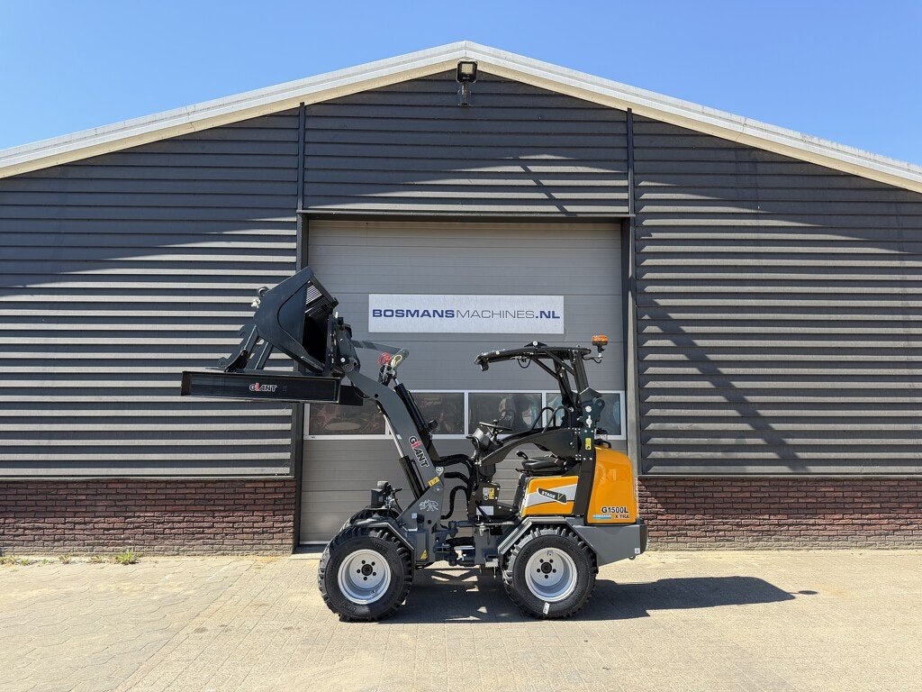 Giant G1500 L X-tra minishovel NIEUW €540 LEASE, Tobroco, Info@tobroco.nl, Sprendlingenstraat 57
5061 KM  Oisterwijk, NL, Chargeuse sur pneus ou Chouleur