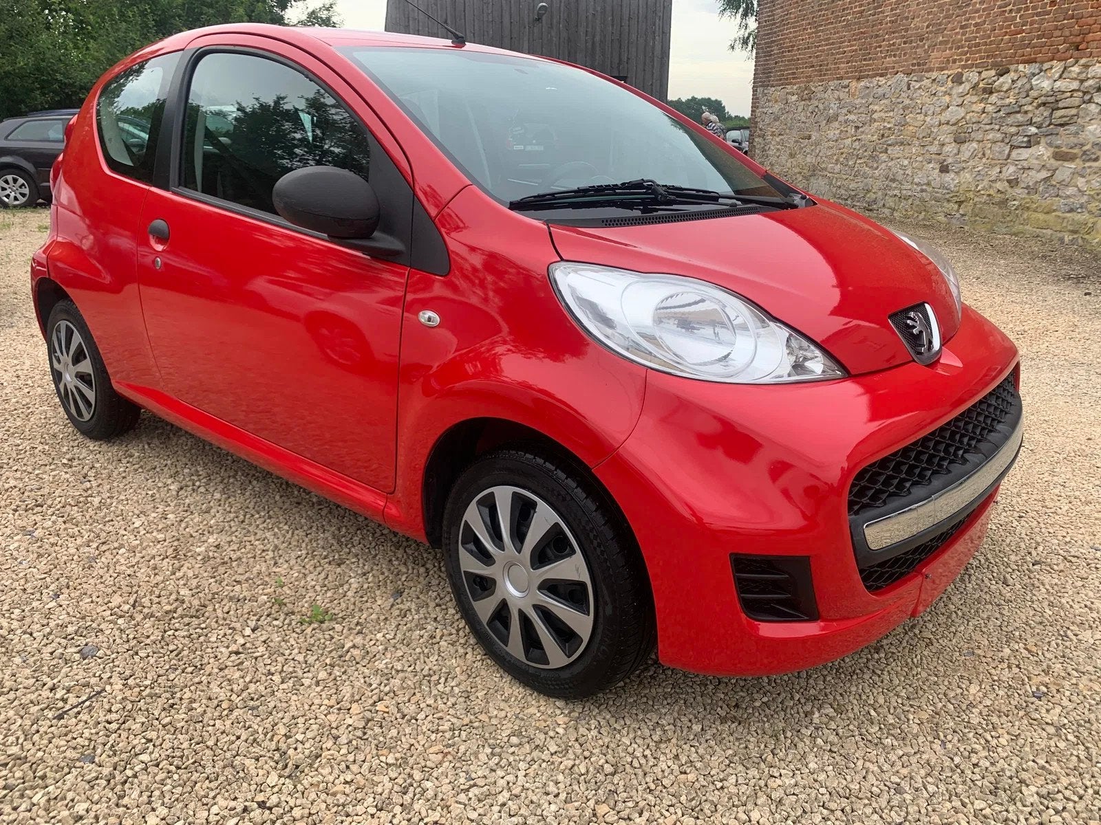 Peugeot 107 1.0i..GARANTIE 2 ANS..83500 kms..Superbe étatEu, Stof, Gebruikt, Bedrijf, Handgeschakeld