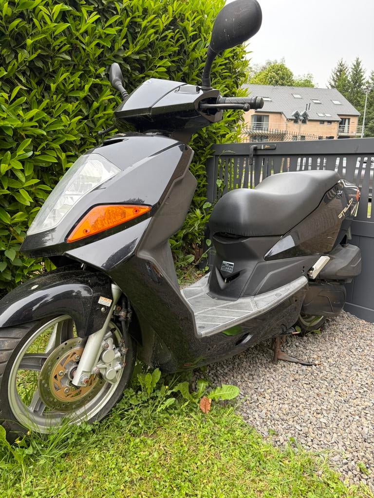 Moto 125 cc, Motos, Scooter, Occasion, Jusqu'à 11 kW, Particulier
