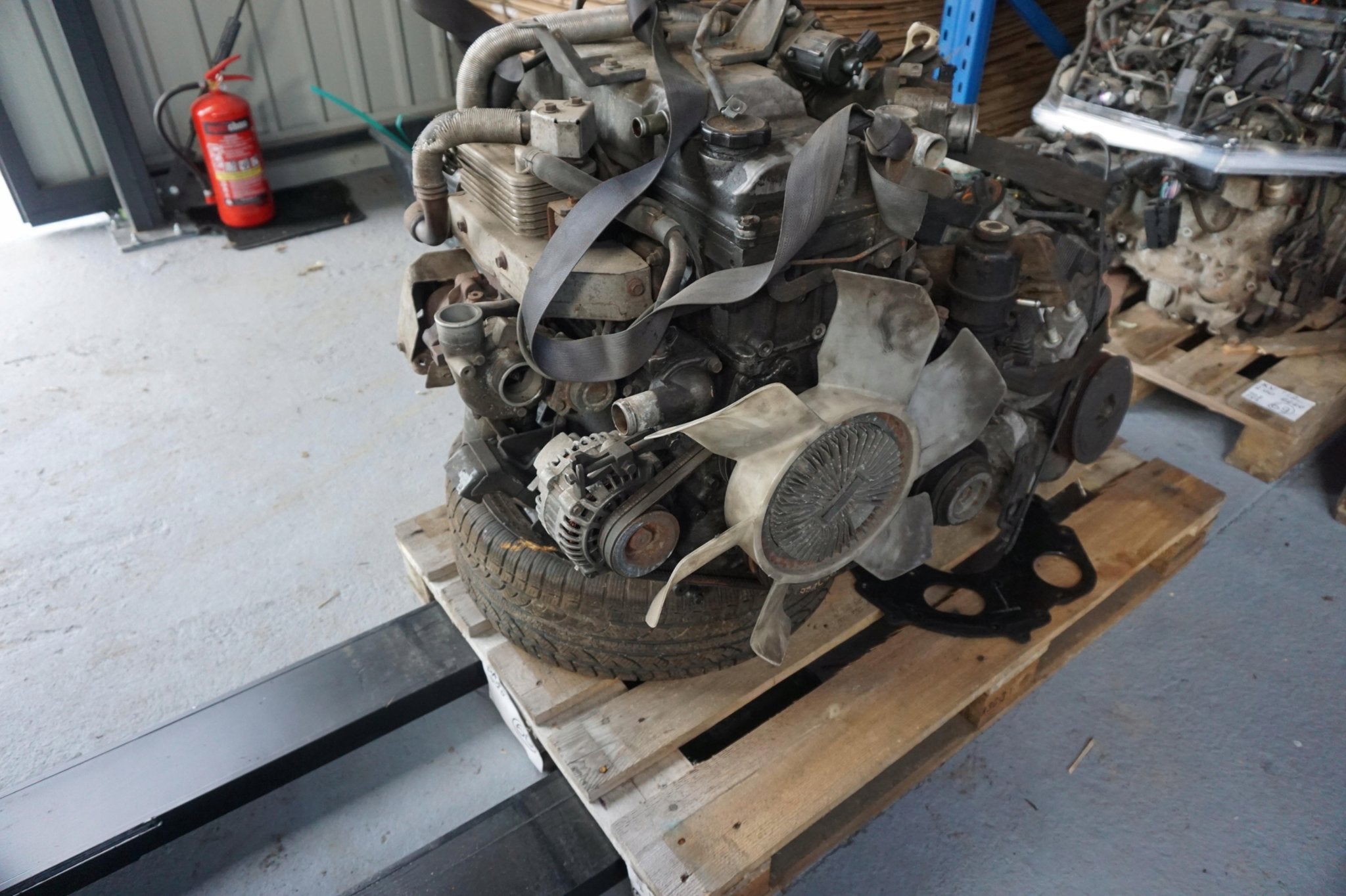 Moteur 4M41 Complet MITSUBISHI PAJERO, Autos : Pièces & Accessoires, Envoi, Utilisé, Skoda