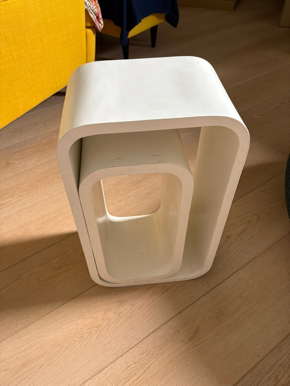 Petites tables gigognes / small nesting tables, Huis en Inrichting, Ophalen, Gebruikt