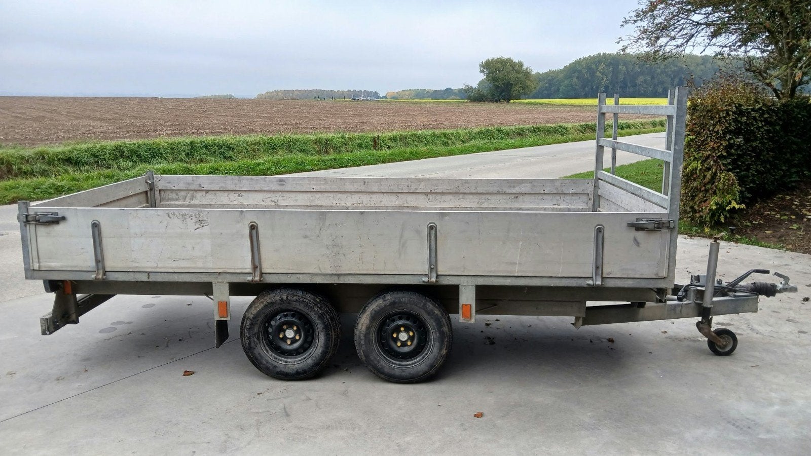Aanhangwagen / remorque, Ophalen, Gebruikt