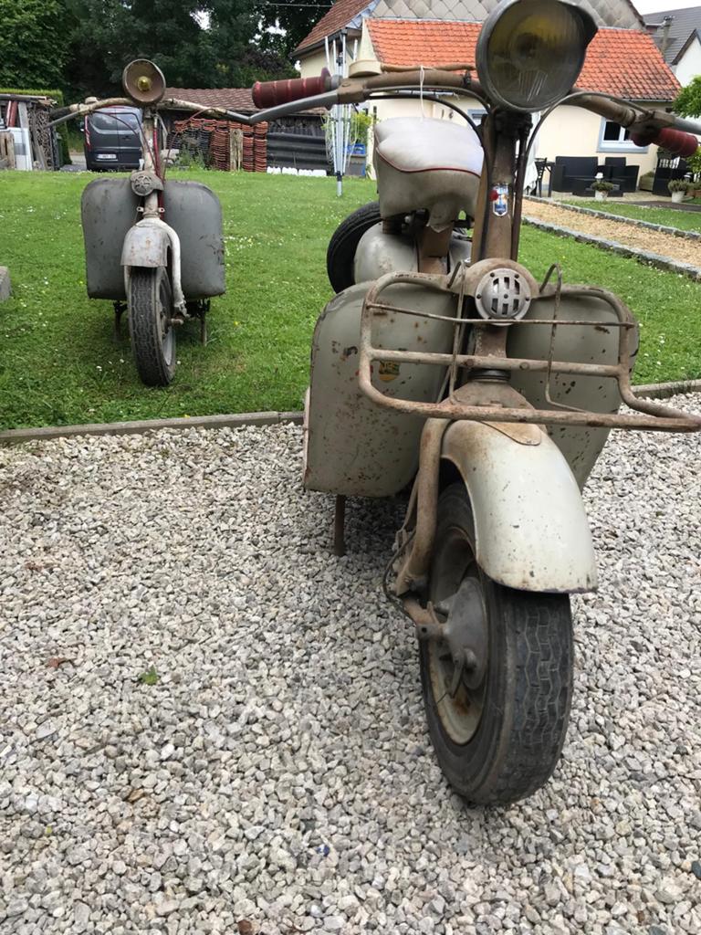 Motobecane 125cc 1955 2 eye catchers €1300/€600, Fietsen en Brommers, Brommers | Oldtimers, 125 cc, 3 versnellingen, Ophalen, Overige merken
