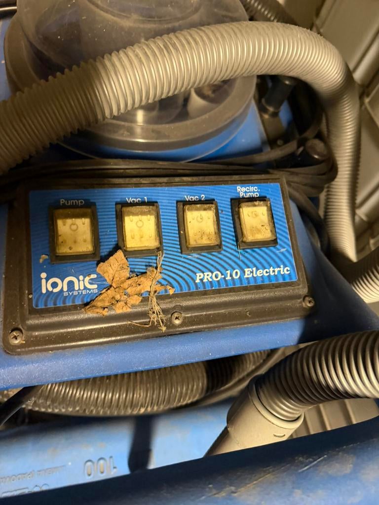 Materiel de nettoyage et lavage de.vitre, Enlèvement