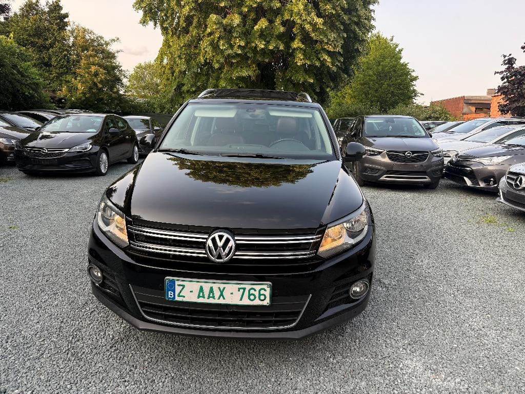 VW Tiguan 2.0TDI 140PK Panorama bruin lederen dak, Auto's, Euro 5, Zwart, Leder, 5 deurs