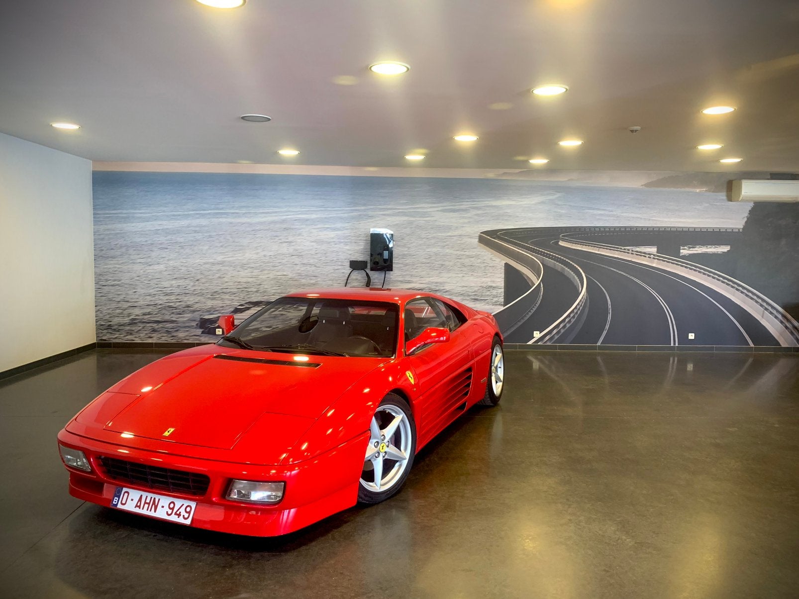 Ferrari 348 TB, Autos, Ferrari, Entreprise, Achat, Essence, Coupé, Boîte manuelle, Rouge, Noir, Cuir, Propulsion arrière, Enlèvement