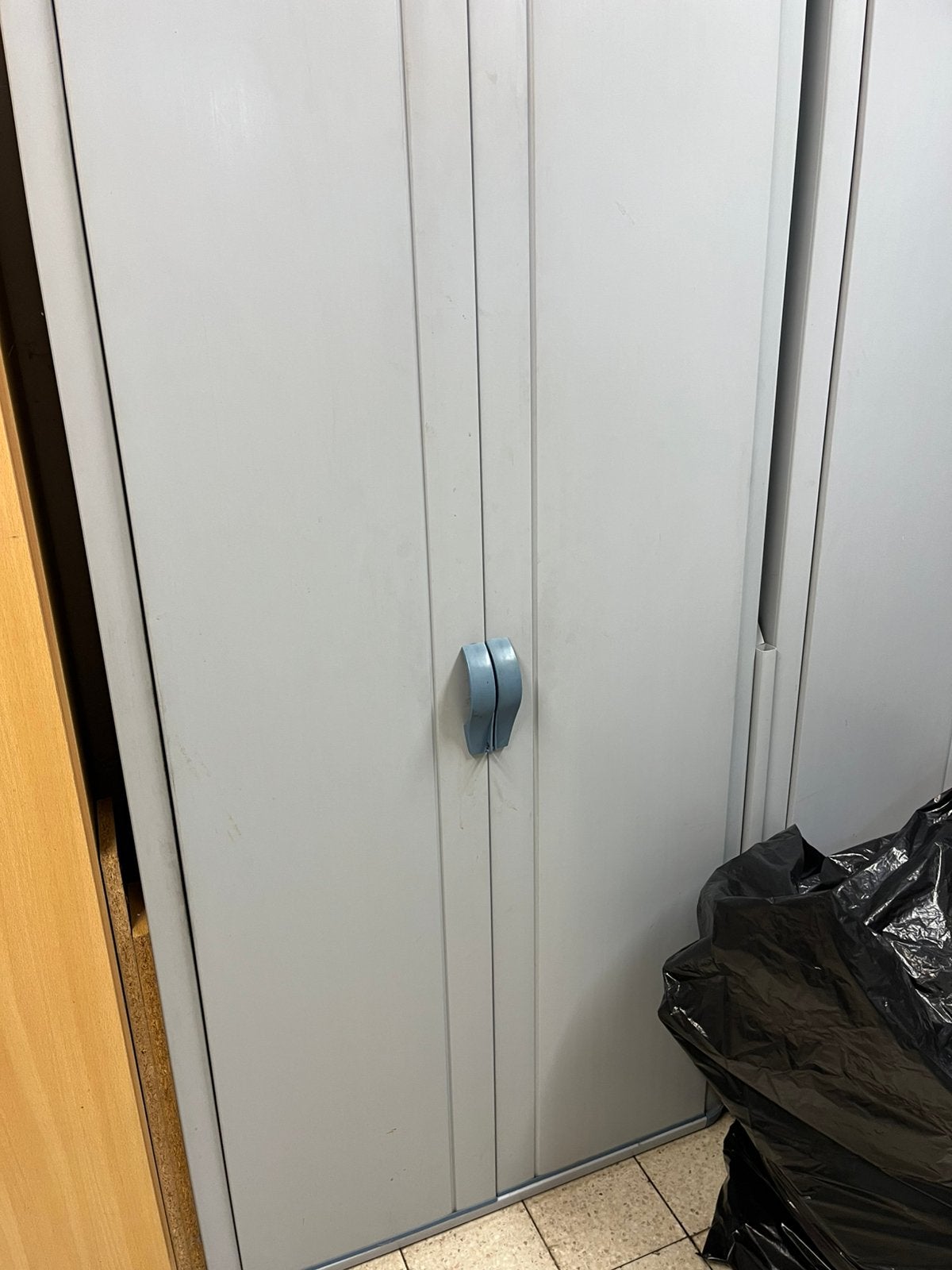 Armoire, Enlèvement, Utilisé