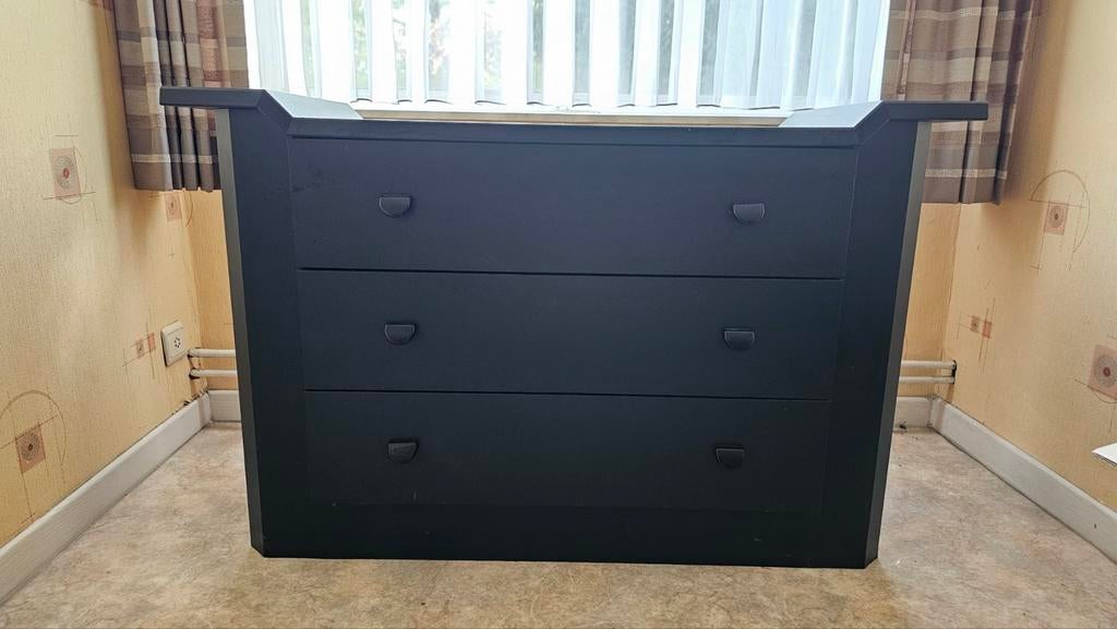 Zwarte ladekast / commode – 3 laden, Huis en Inrichting, Kasten | Ladekasten, Ophalen