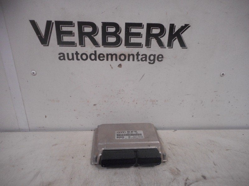CALCULATEUR MOTEUR ECU Audi A4 (B6) (8E0907557), Robert Bosch AG, Audi, Utilisé, Robert-Bosch-Allee 1
74232  Abstatt, DE