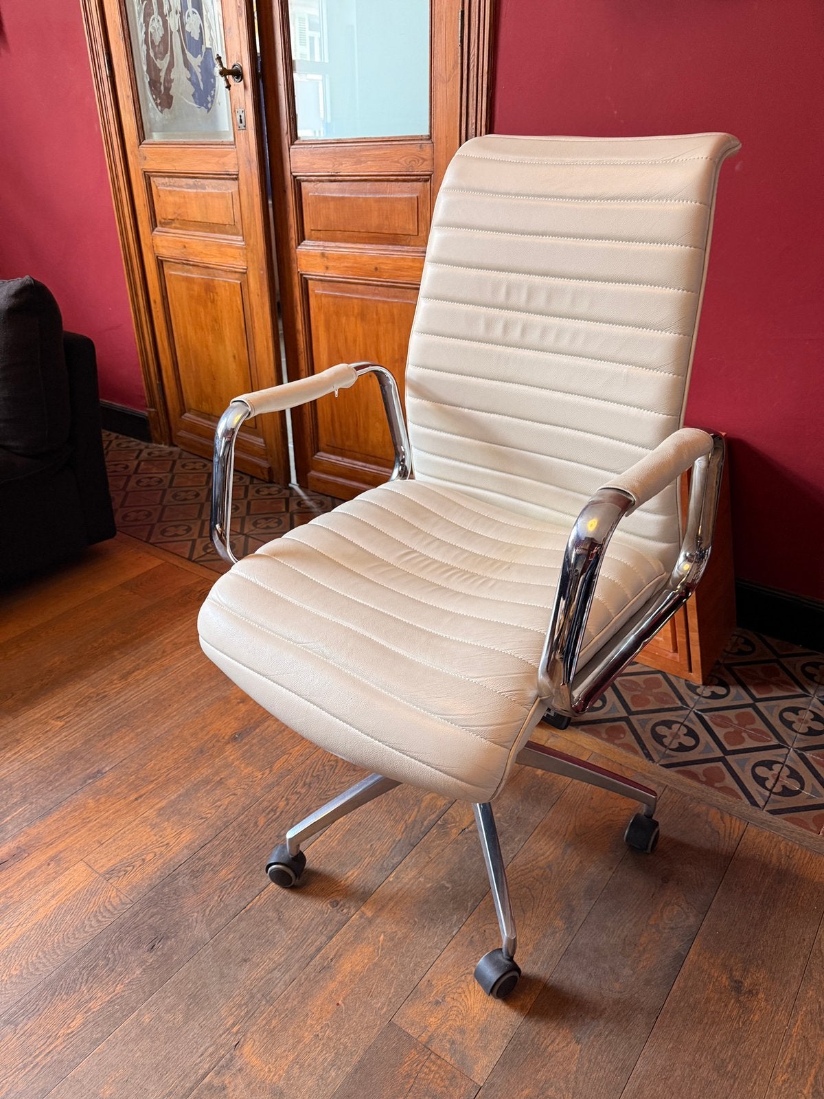 Chaise de bureau élégante couleur crème - chrome, Maison & Meubles, Enlèvement, Utilisé, Modern