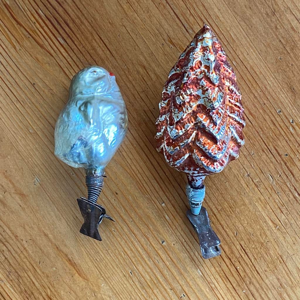 2 boules Noël ancienne sur pince, poussin, sapin, Divers, Enlèvement ou Envoi, Comme neuf