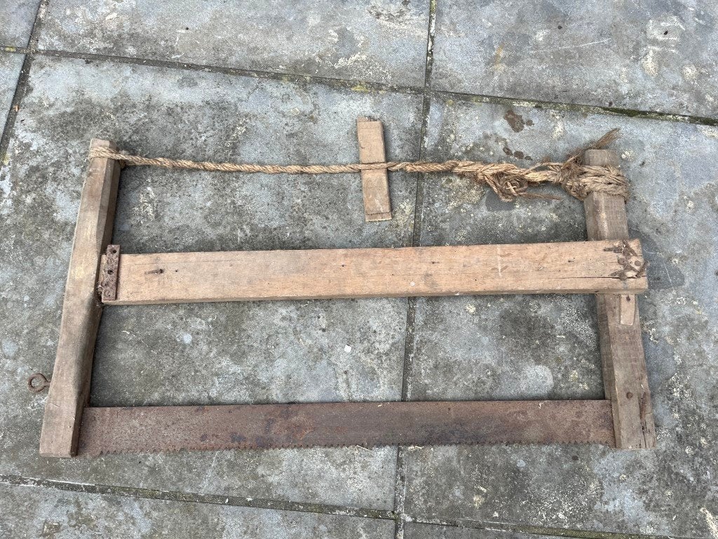 Scie ancienne - 76 cm, Enlèvement
