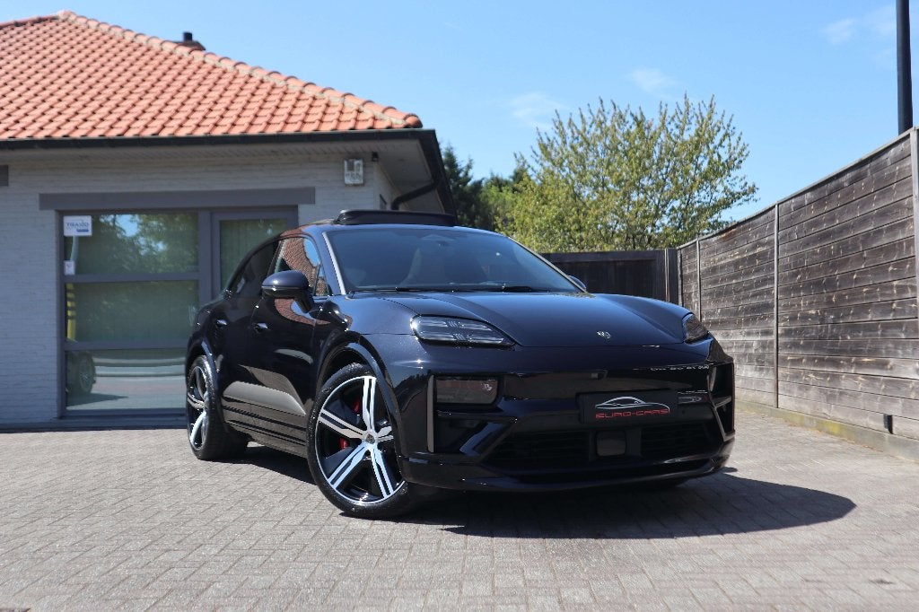 Macan e Turbo/Headup/Pano/Luchtv/360/Bose/Chrono/639 pk, Autos, Cuir, Achat, 470 kW, Entreprise