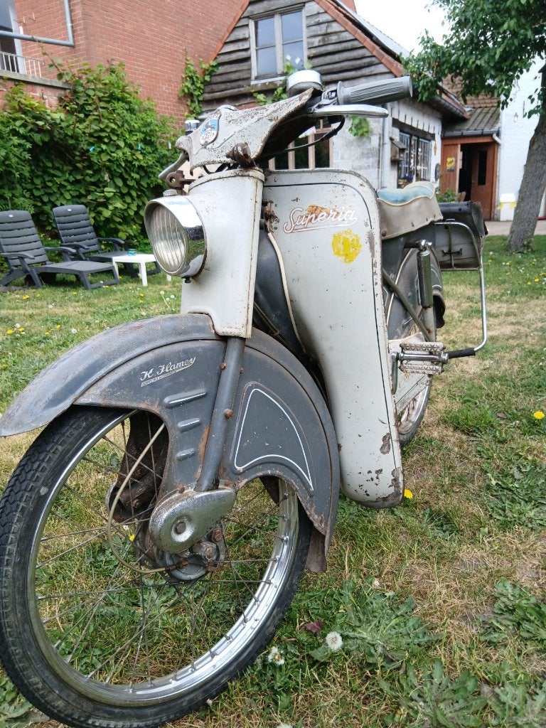 Superia Luxe, Klasse B (45 km/u), 2 versnellingen, 50 cc, Ophalen