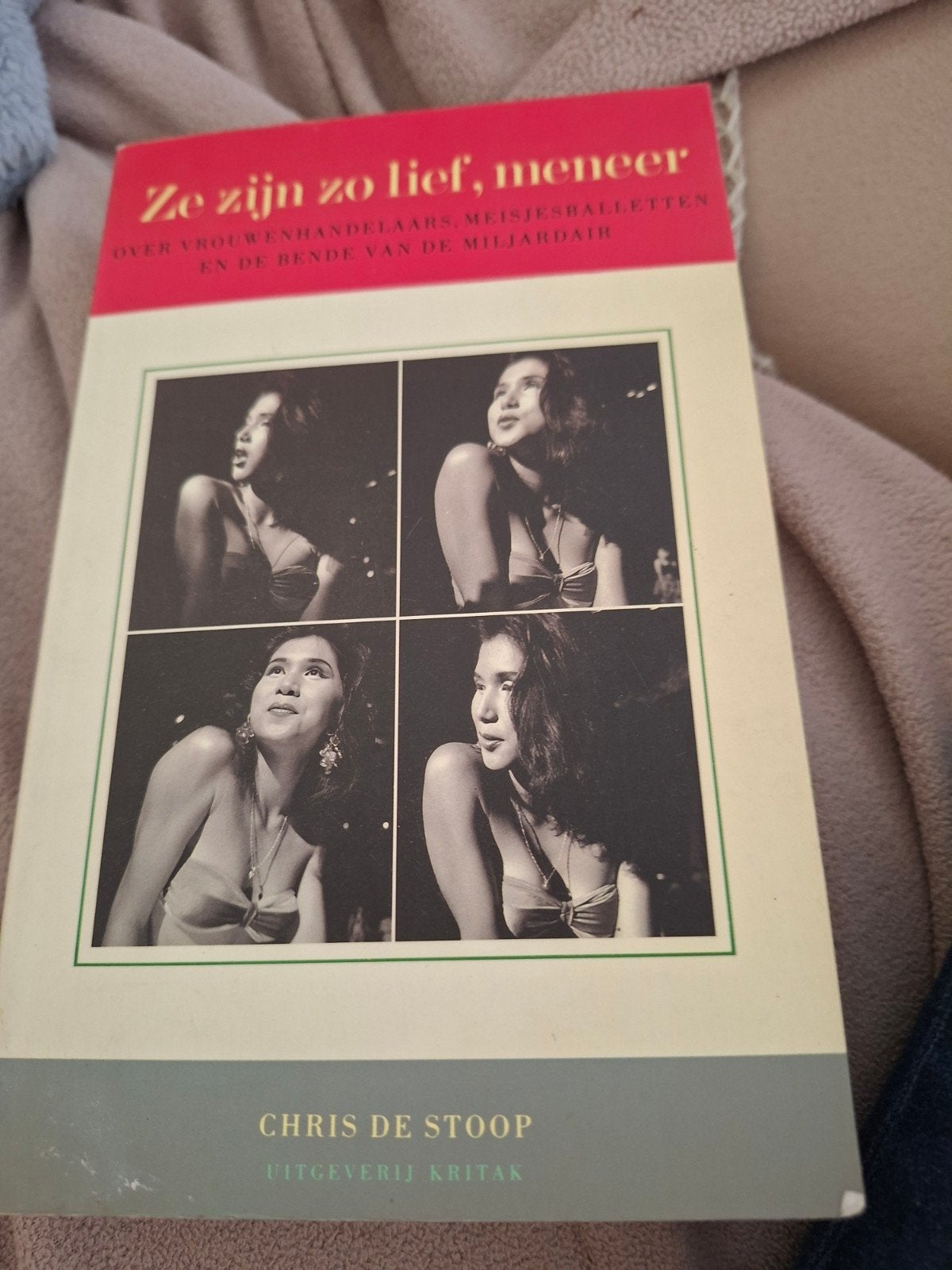 Stoop - Ze zyn zo lief meneer, Livres, Politique & Société, Enlèvement ou Envoi, Stoop